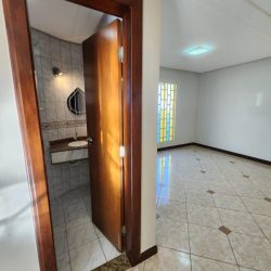 3820500568